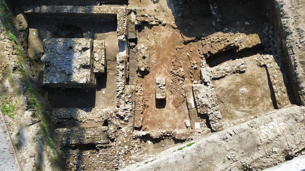 Baijerissa On Löydetty Monumentaalinen Roomalainen Hautakumpu, Volkertshofen.