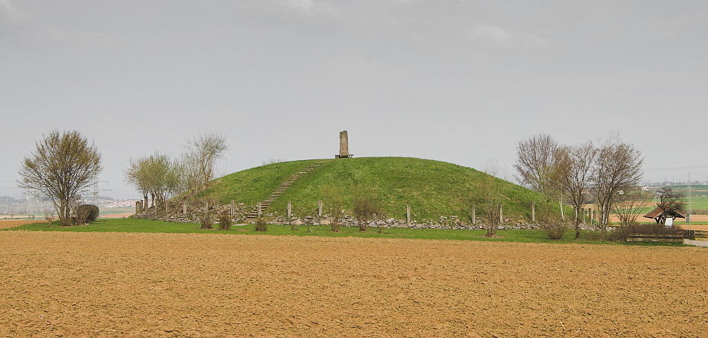 Baijerissa On Löydetty Monumentaalinen Roomalainen Hautakumpu, Volkertshofen.