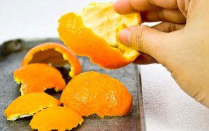 Mikä On Appelsiininkuoren Polttamisen Tarkoitus Kotona Ja Mitä Hyötyä Siitä On?