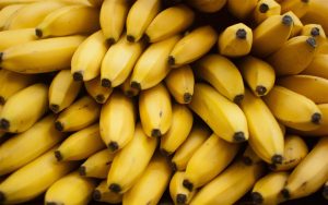 Banaanisi Pysyvät Keltaisina Ja Tuoreina Pidempään, Jos Teet Tämän Yksinkertaisen Asian Ostaessasi Niitä.
